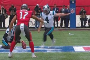 ¿Qué es un tiro libre en la NFL? La inusual jugada que se marcó en Londres