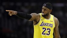 LeBron planea proporcionar residencias a familias y estudiantes que lo necesiten
