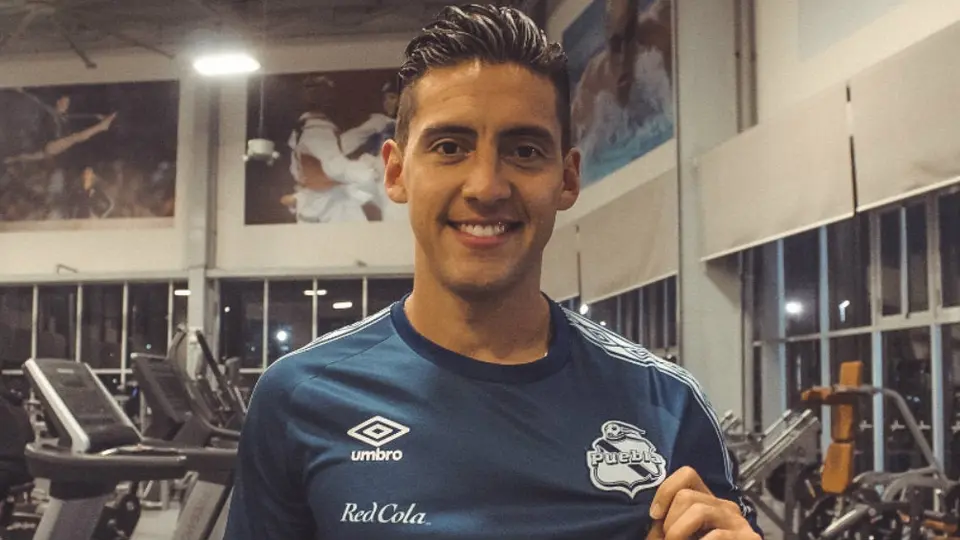 Javier Salas, segunda baja de Cruz Azul tras fichar con Puebla