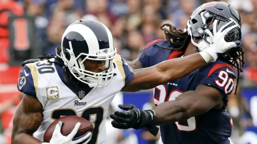 NFL: Todd Gurley aprobó exámenes físicos con Atlanta Falcons
