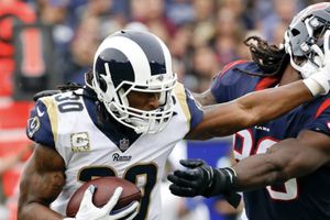 NFL: Todd Gurley aprobó exámenes físicos con Atlanta Falcons
