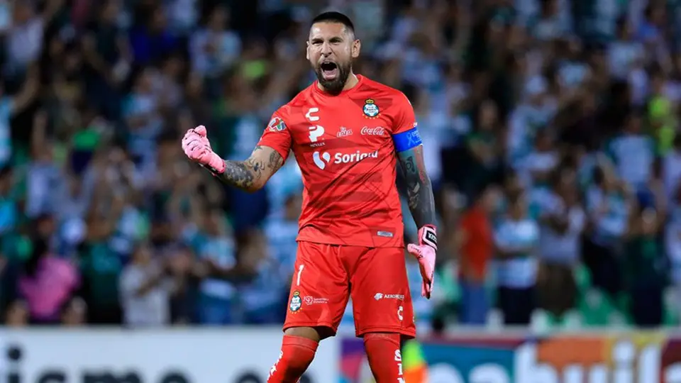 Jonathan Orozco renovó contrato con Santos hasta 2021