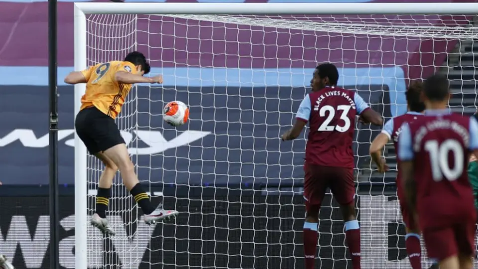 Raúl Jiménez: Cada vez más cerca de récord goleador mexicano en Europa
