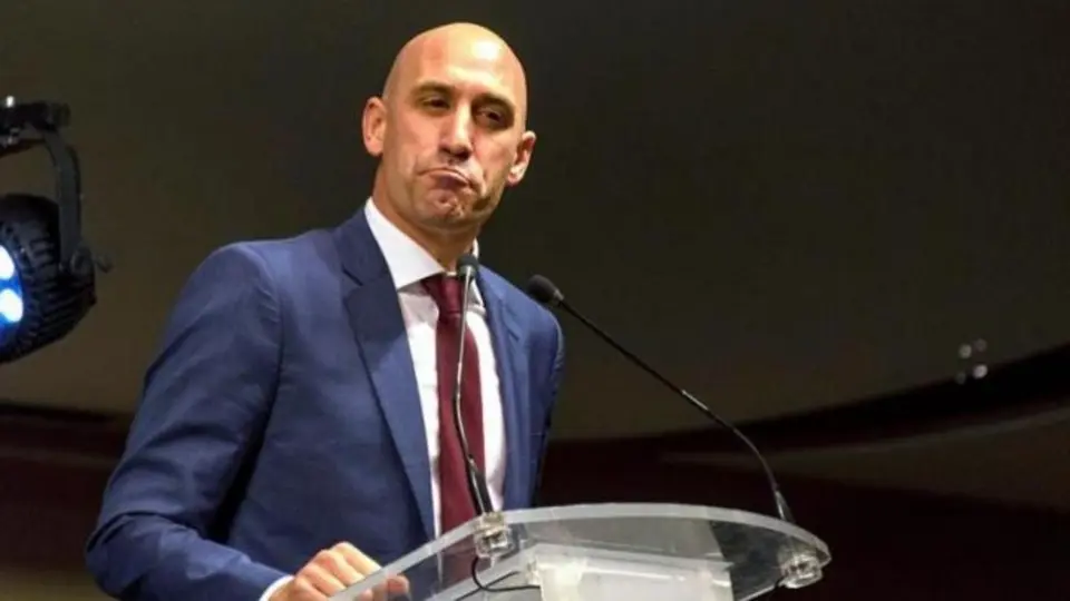 Luis Rubiales descartó que Barcelona sea campeón sin volver a jugar