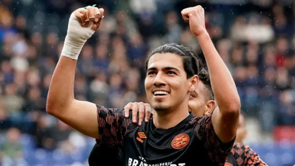 Besiktas presentó oferta al PSV para adquirir a Erick Gutiérrez