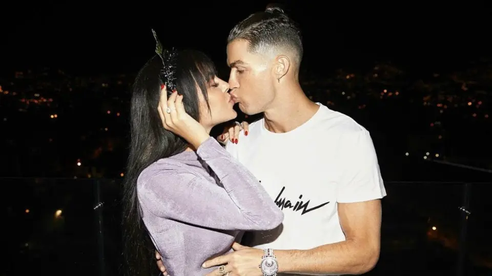 VIDEO: Georgina Rodríguez le regaló una camioneta a Cristiano por su cumpleaños