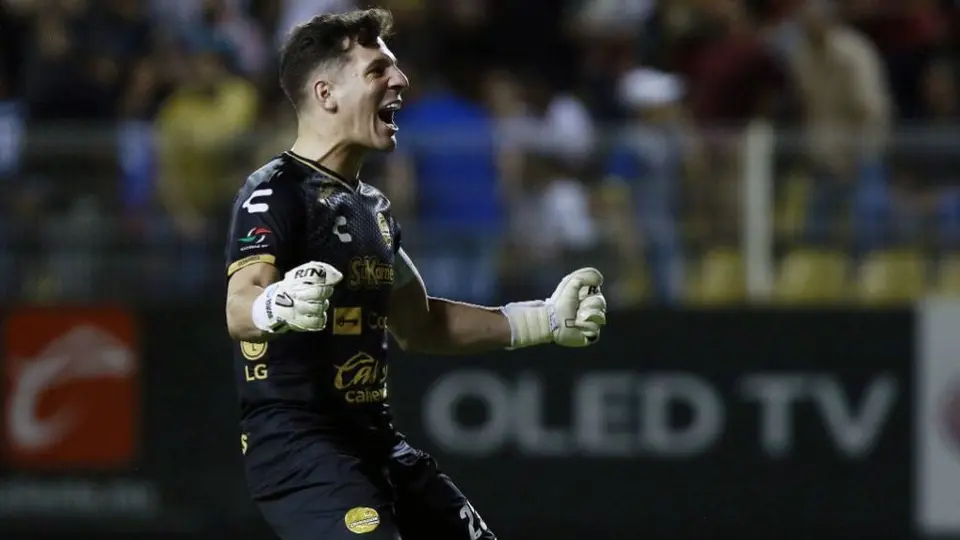 Gaspar Servio, el portero que corrieron de Dorados, jugará en Paraguay