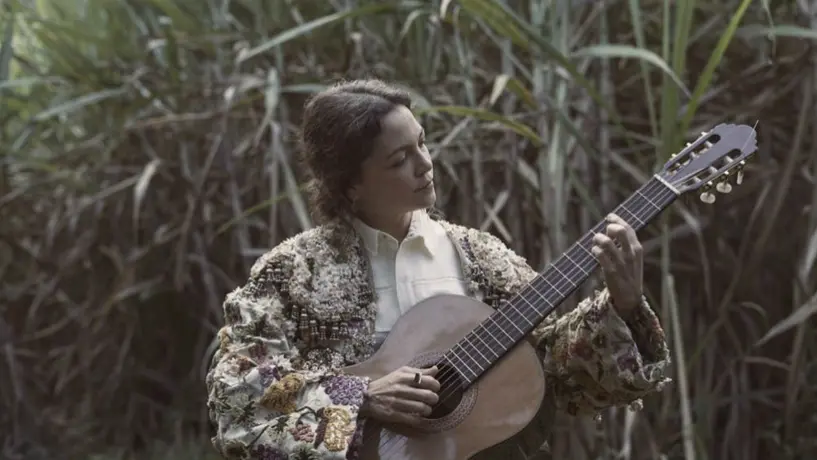 Natalia Lafourcade dedicó concierto a médicos tras estreno de sencillo