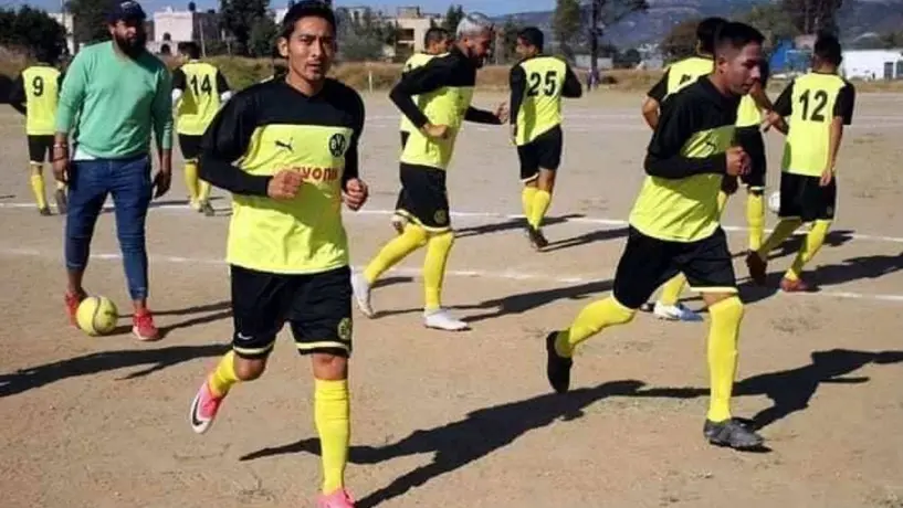 Kevin Rojas, Paco Torres y David Toledo, excampeones en Primera, juegan en un equipo amateur