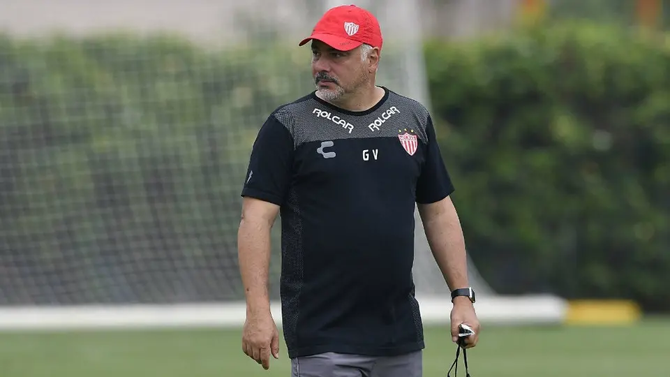 Memo Vázquez, opción de Peláez para Chivas