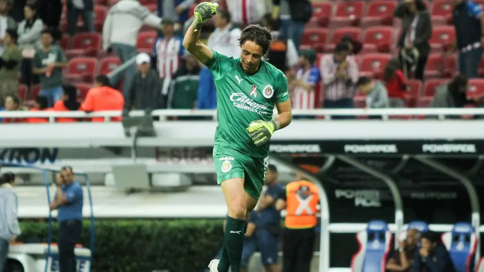 Toño Rodríguez celebró que su gol en el Chivas vs Veracruz no haya sido anulado