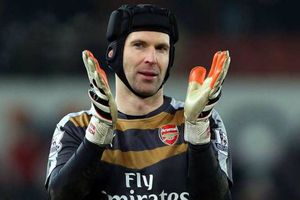 Petr Cech le respondió a Puebla en Twitter: 'Feliz por la victoria'