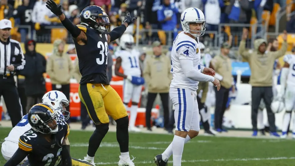 Colts respaldó a su pateador, Adam Vinatieri, pese a constantes fallas