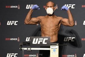 Ronaldo Jacare Souza dio positivo por coronavirus previo a UFC 249