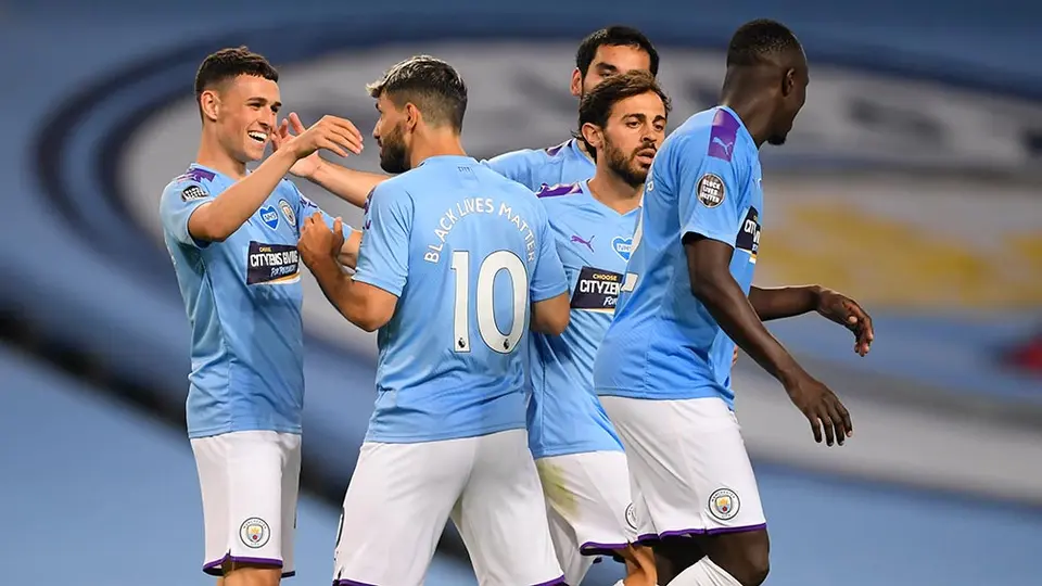 Premier League: Manchester City arrolló al Arsenal y postergó título del Liverpool