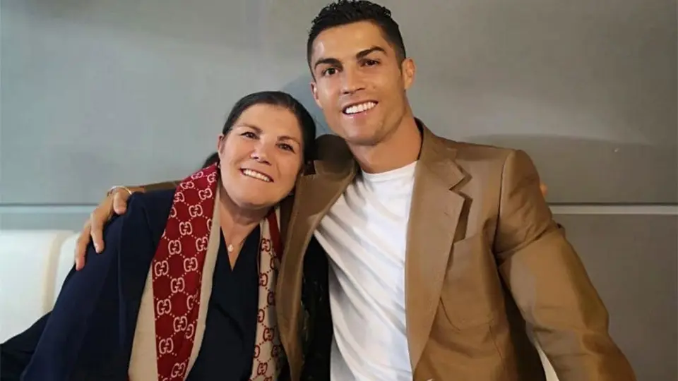 Madre de Cristiano evoluciona "conforme lo esperado", informó hospital