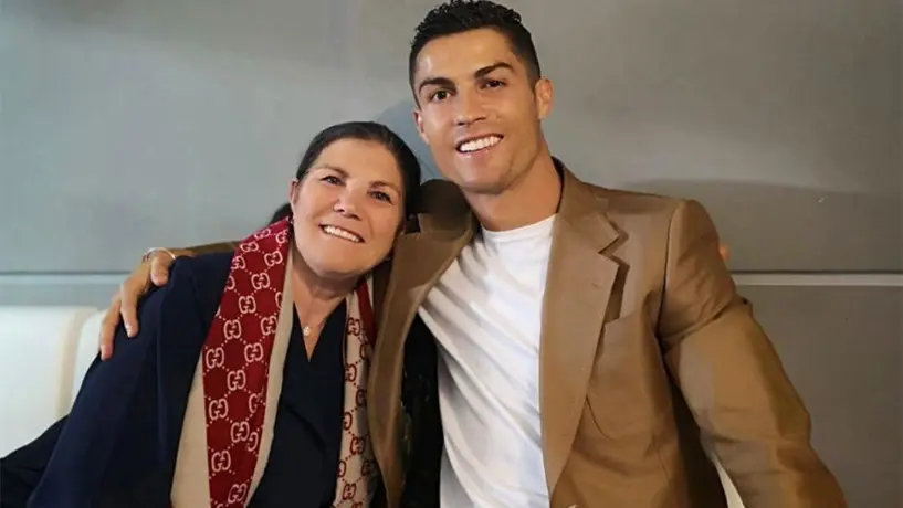 Madre de Cristiano evoluciona "conforme lo esperado", informó hospital