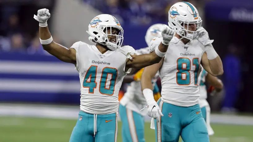 Dolphins aprovechó balones perdidos para conquistar triunfo en Indianapolis