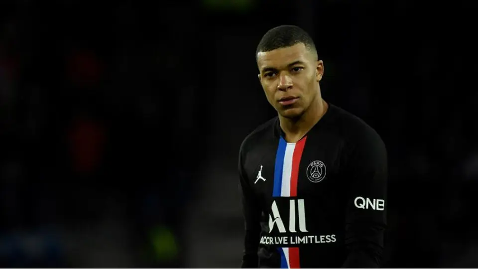 Kylian Mbappé y Tuchel protagonizaron fuerte discusión en juego del PSG