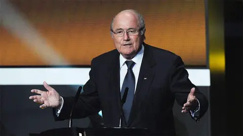 Blatter sería exonerado de una de las investigaciones por corrupción
