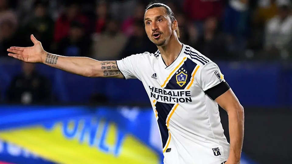 Zlatan Ibrahimovic hizo seña obscena tras la eliminación del Galaxy vs LAFC