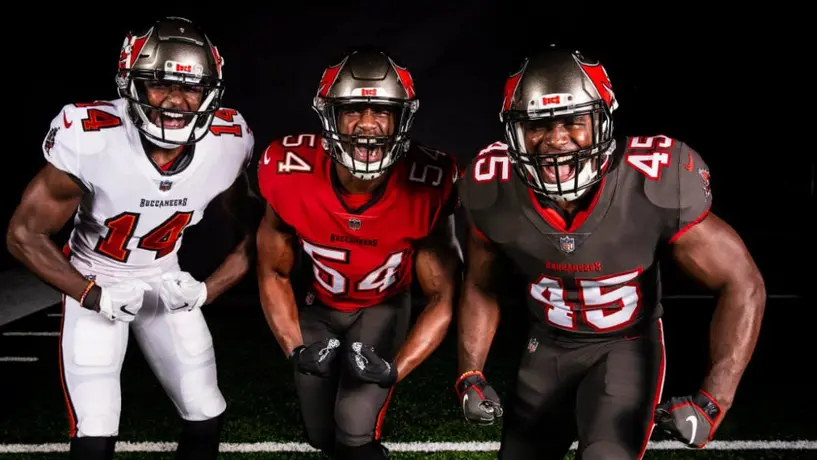 Buccaneers de Tom Brady presentó sus nuevos uniformes