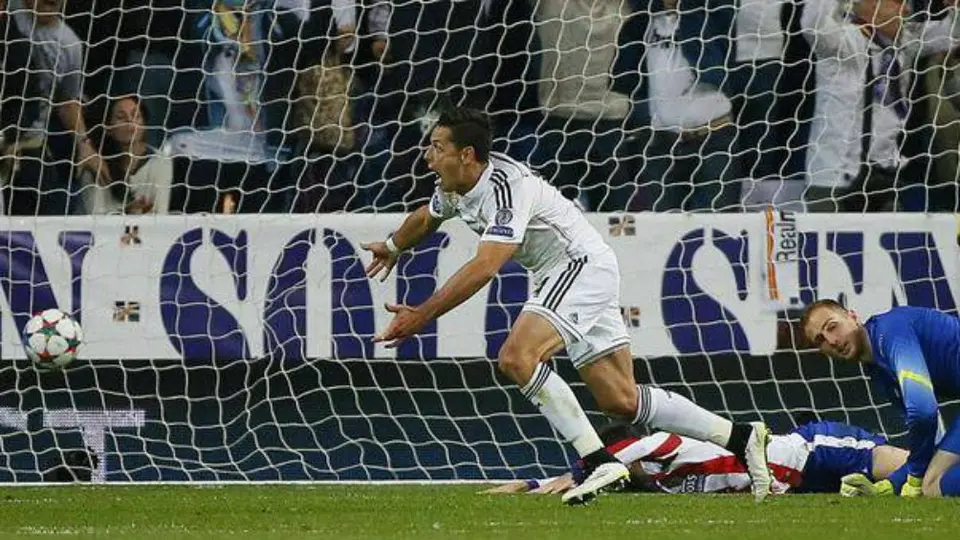 Chicharito: 'Soy de los mejores jugadores del mundo, aunque haya durado un partido'