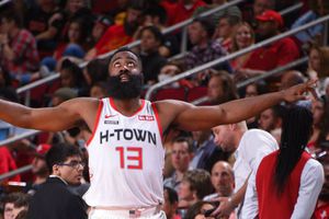 James Harden anotó 60 puntos en aplastante triunfo de Rockets vs Hawks