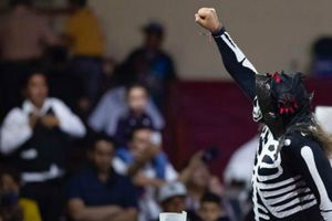 Parka, operado con éxito tras terrible accidente en Arena Coliseo de Monterrey