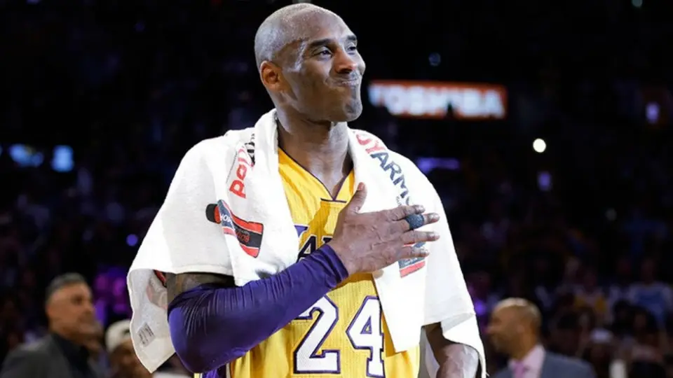 Toalla de Kobe Bryant fue subastada por 33 mil dólares