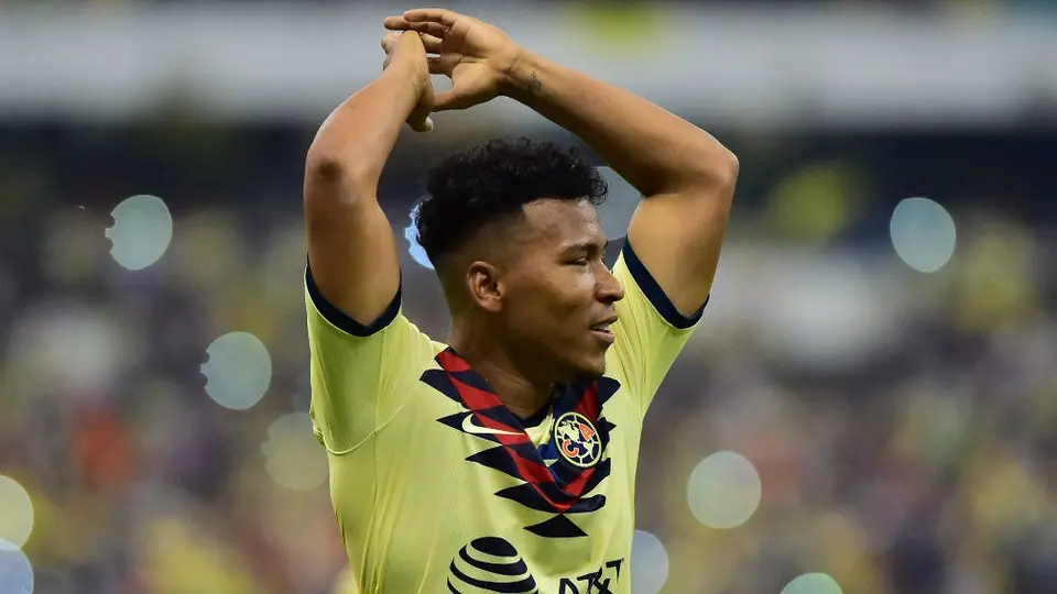 Piojo Herrera: 'América está por aceptar una oferta por Roger Martínez'