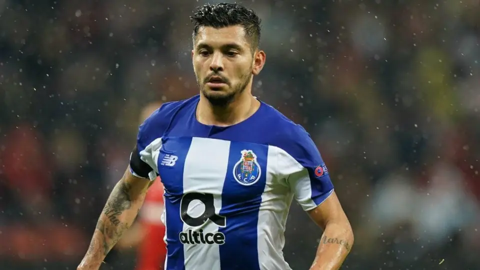 Tecatito Corona: 'A pesar de la derrota, la llave contra Leverkusen está abierta'