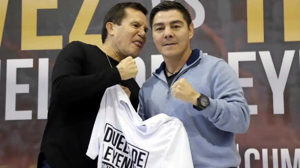 JC Chávez y 'Travieso' Arce presentaron su segundo combate