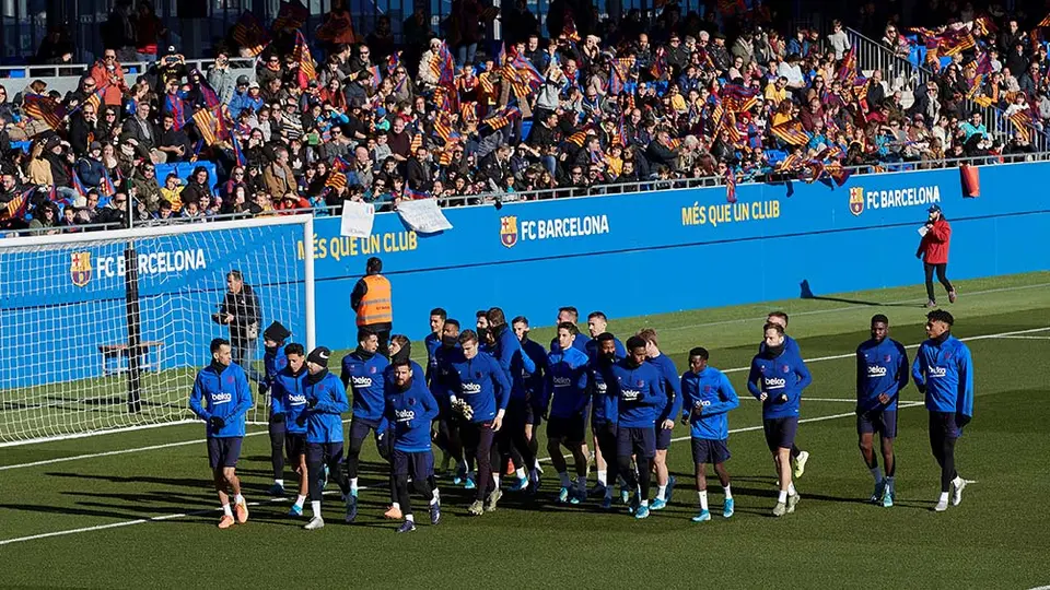 Barcelona regaló entrenamiento abierto a su afición previo al Día de Reyes