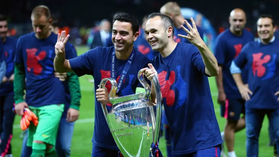 Iniesta reveló que Xavi Hernández lo está animando a ser director técnico