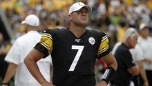 Ben Roethlisberger descartó el retiro tras lesionarse el codo
