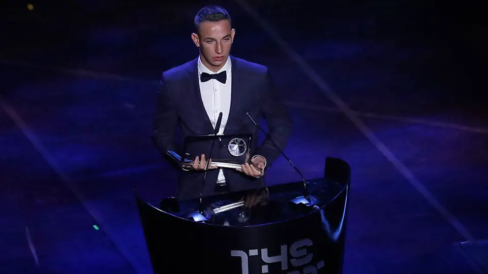 Daniel Zsori venció a Messi y Quintero por el premio Puskas 2019