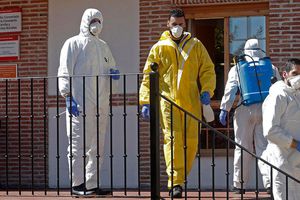 España reportó 832 muertes por coronavirus en el último día