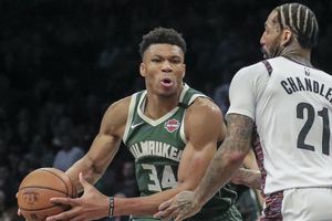 Giannis Antetokounmpo: 'La NBA quiere que engañemos a los árbitros'