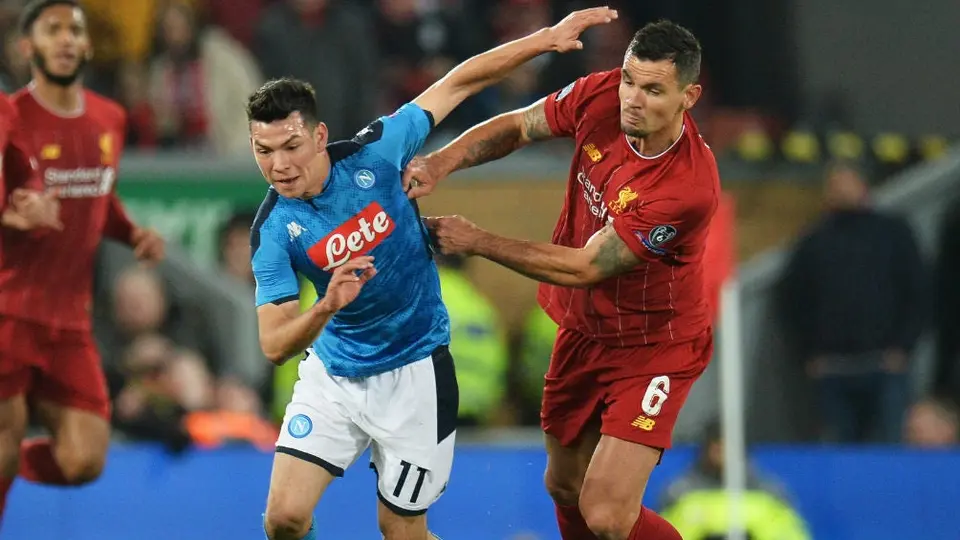 Napoli y Chucky Lozano desperdiciaron ventaja y empataron vs Liverpool