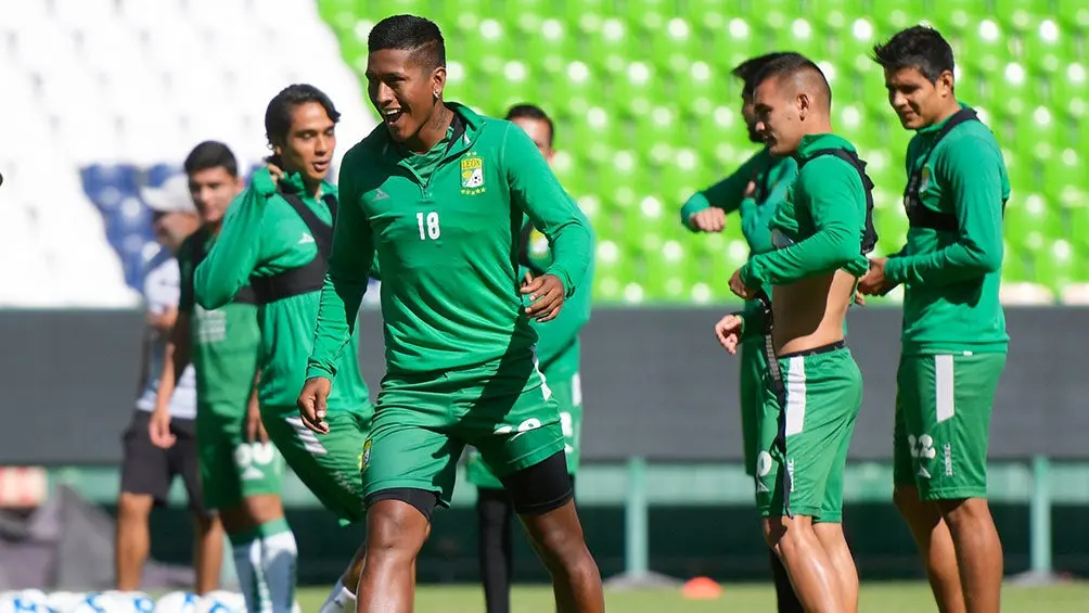 Pedro Aquino, durante entrenamiento con León | IMAGO7