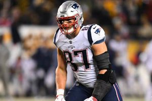 Gronk: 'Llegué a Buccaneers por mi madre y no por Tom Brady'
