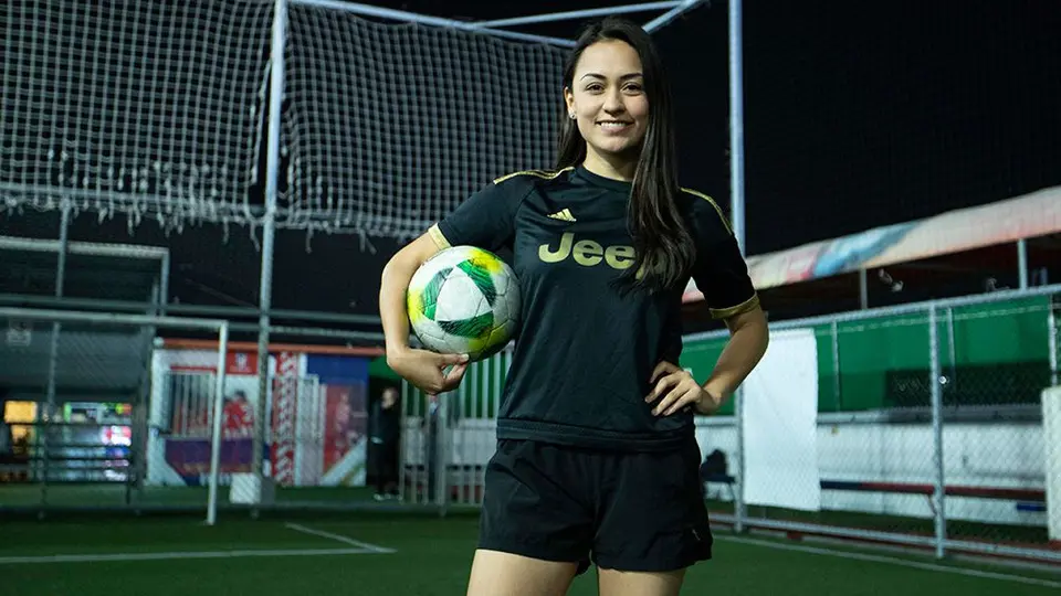 Liliana Orozco, la mujer que no se intimida por jugar con hombres