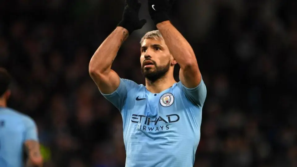 Kun Agüero da clases de español a niños durante cuarentena por coronavirus