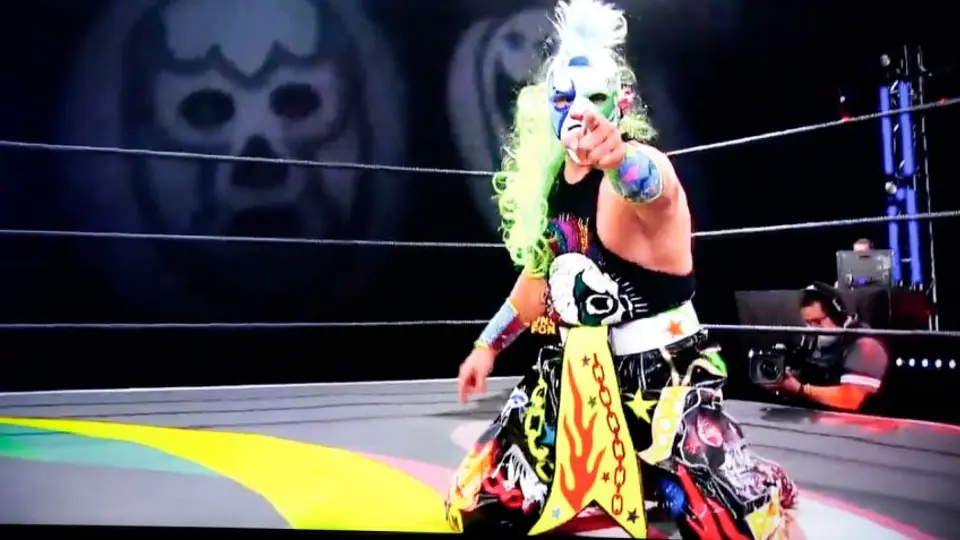 Psycho Clown: 'Médicos, quienes ahorita traen la capa de superhéroes'