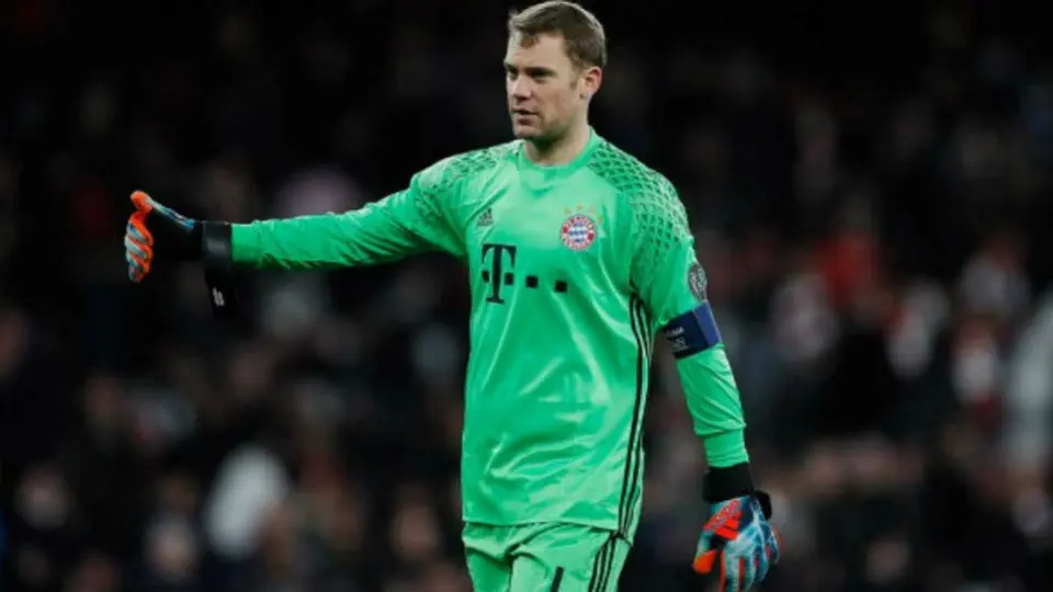 Manuel Neuer tendría una novia 15 años menor que él