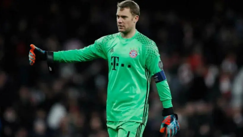 Manuel Neuer tendría una novia 15 años menor que él