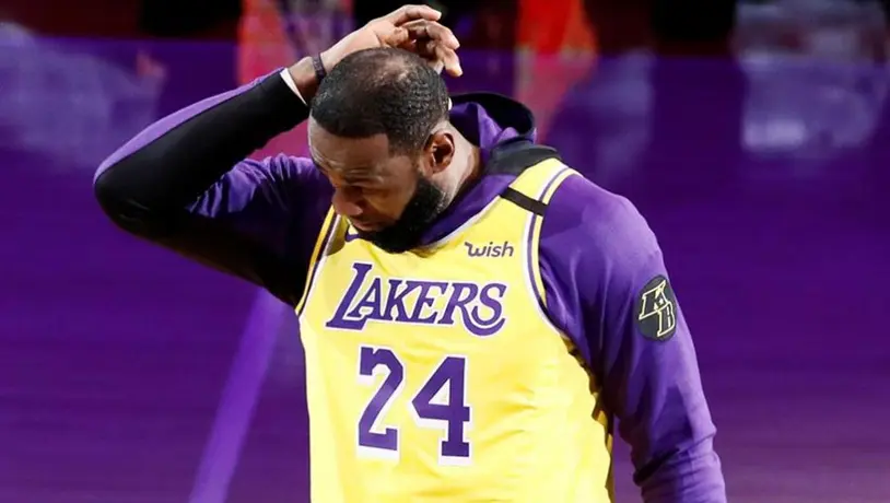 LeBron James rompió en llanto durante homenaje de Lakers a Kobe Bryant