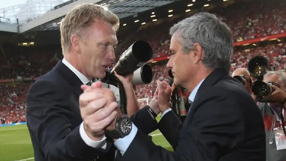 Mourinho y Moyes, repartidores de comida durante pandemia de coronavirus