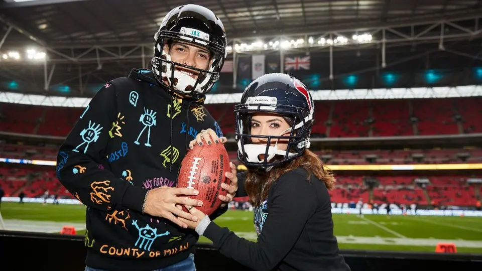 Raúl Jiménez asistió a partido de Texans vs Jaguars en Wembley